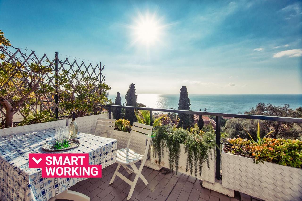 Una Terrazza Sul Golfo Di Ospedaletti By Wonderful Italy Eksteriør bilde